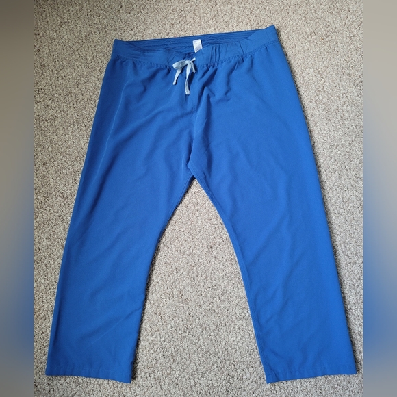 Figs scrub straight leg pants. Inseam 27". - Picture 2 of 5